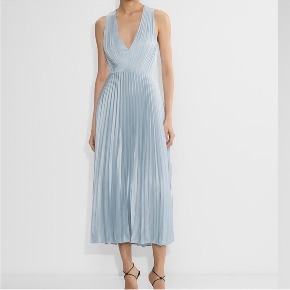 Aritzia Dresses & Skirts - Aritzia Rio Satin Light Blue Pleated Dress